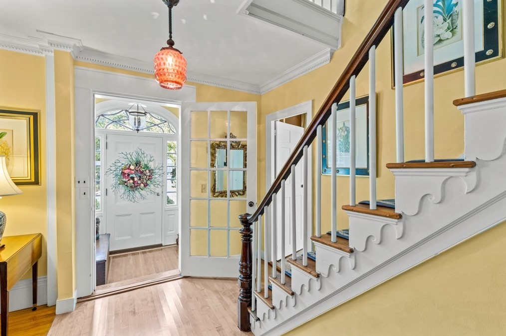 4259 Main St, Barnstable MA 02630-1140 exterior