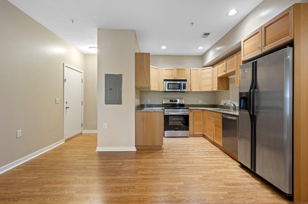 20 William St #2, Worcester, MA 01609