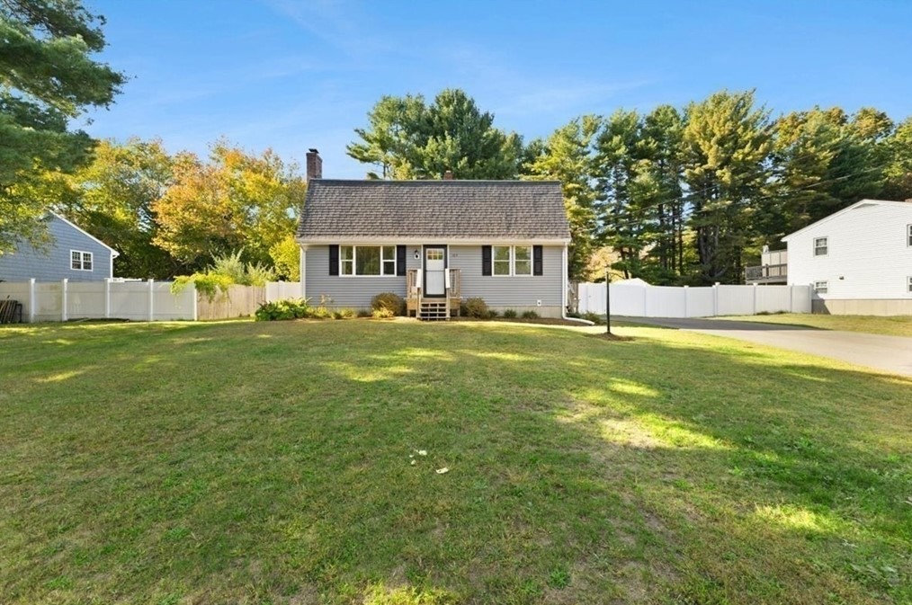 185 Temi Rd, Raynham, MA 02767