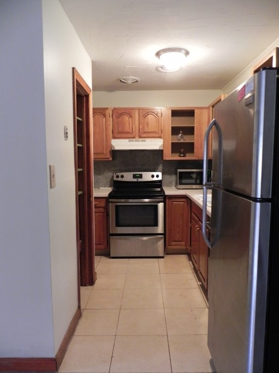 203 Michigan Ave, Holyoke, MA 01040 exterior
