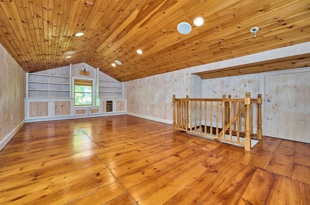 97 Riv Rd, Merrimac MA 01860-2319 exterior