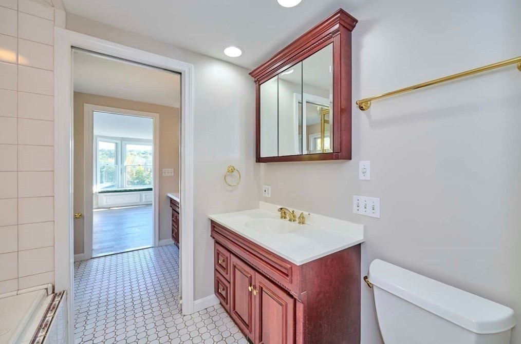 97 Riv Rd, Merrimac MA 01860-2319 exterior