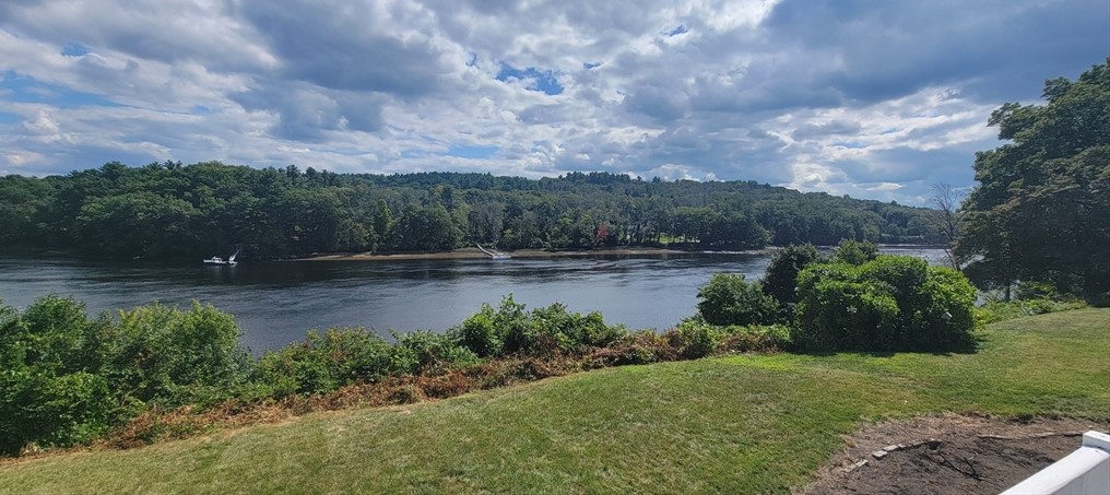 97 Riv Rd, Merrimac MA 01860-2319 exterior