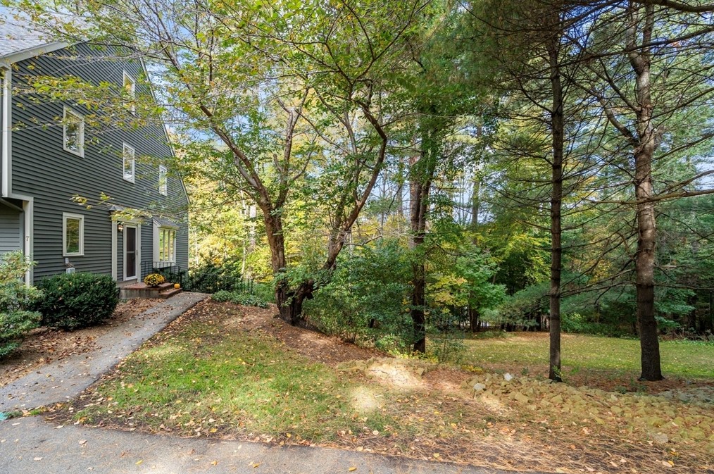 1 Deer Path #7, Maynard, MA 01754