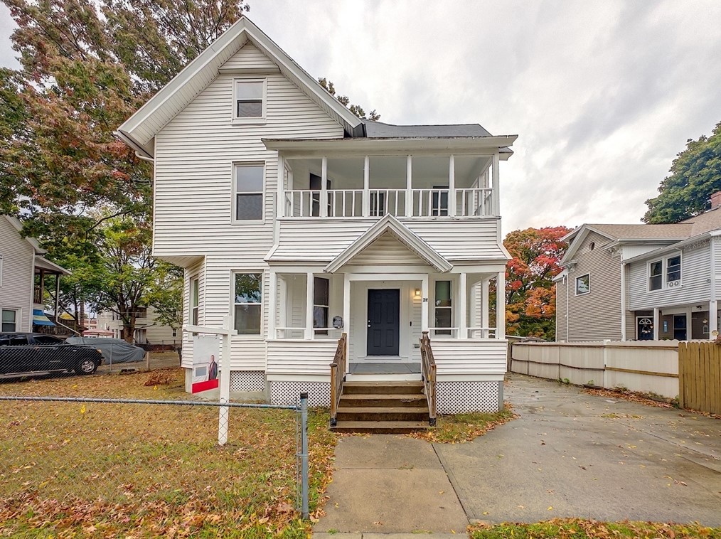 26 Grant St, Springfield, MA 01109