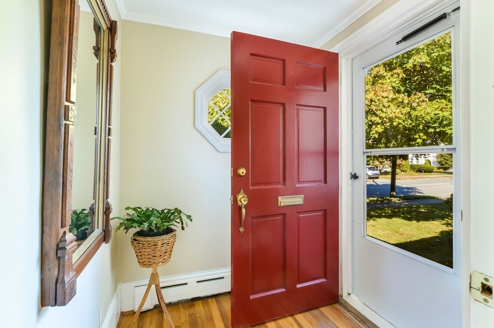 190 Plymouth St, New Bedford MA 02740-2256 exterior