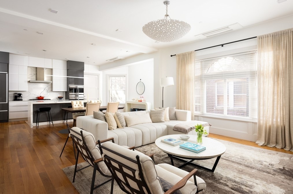 1762 Beacon St, Brookline, MA 02445 exterior