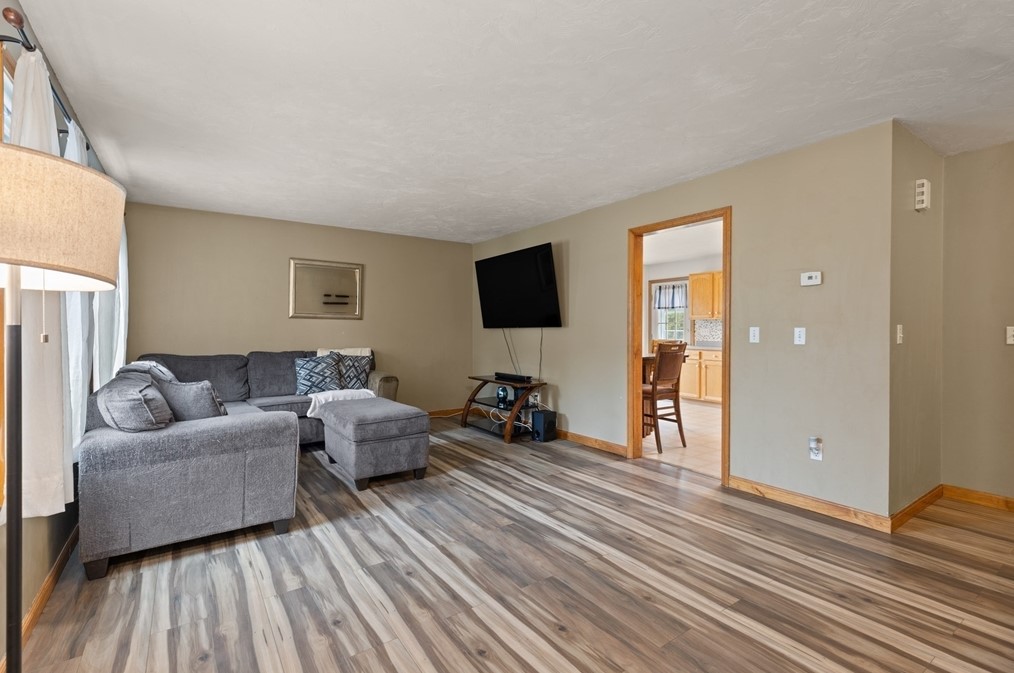 347 Laurel St #347, East Bridgewater, MA 02324