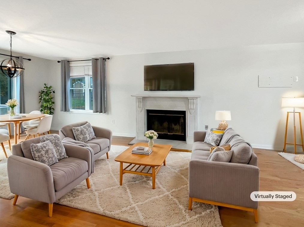 65 Sophia Dr, Worcester, MA 01607