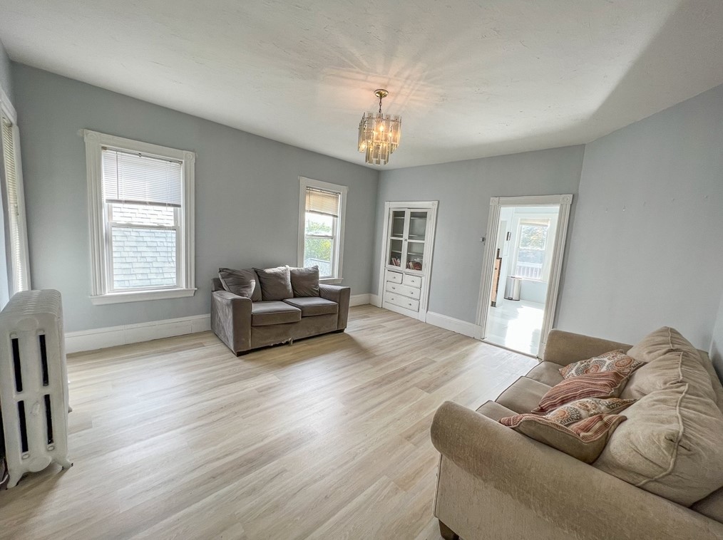 38 Sewall St, Somerville, MA 02145-1932