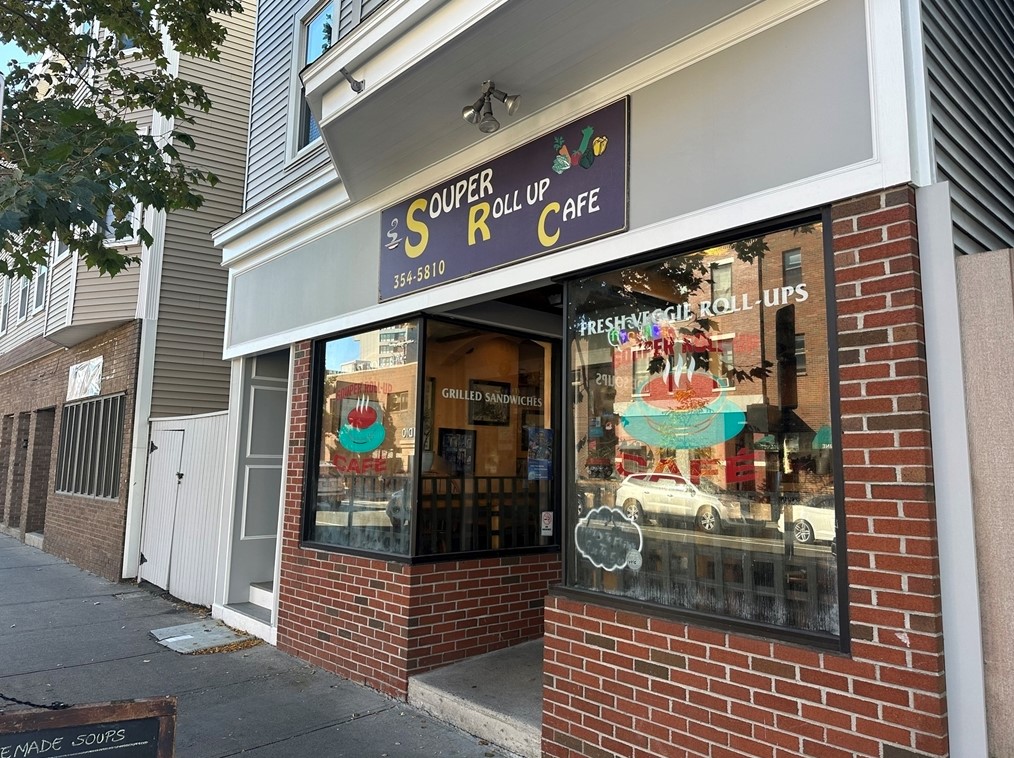 724 Cambridge St, Cambridge MA 02141-1401 exterior