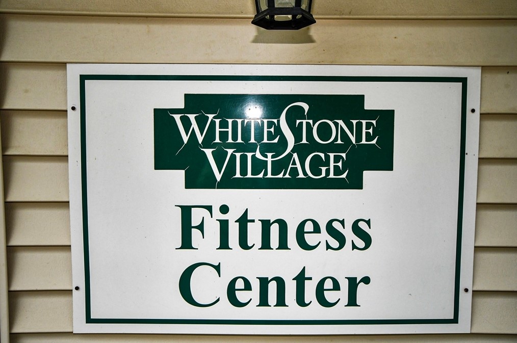 1002 Alyssa Dr, Groveland MA 01834-1665 exterior