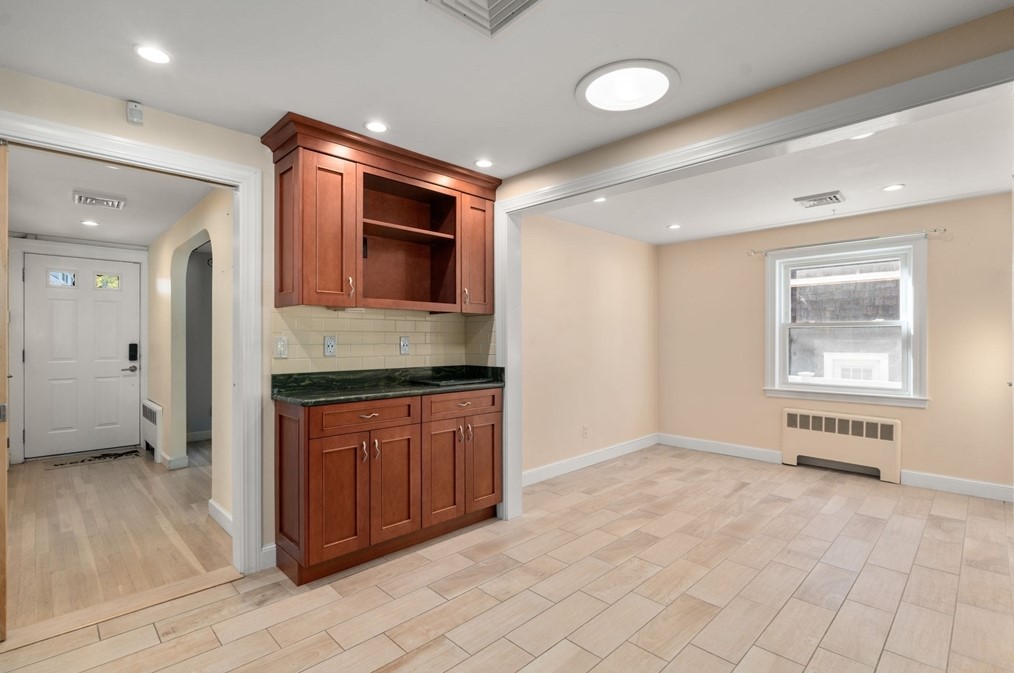 263 Riv St, Newton MA 02465-1435 exterior