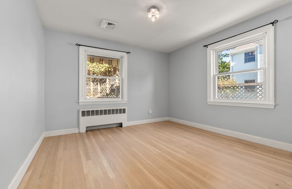 263 Riv St, Newton MA 02465-1435 exterior