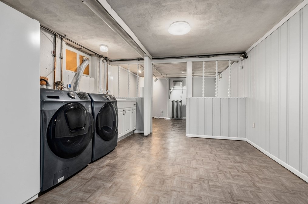 263 Riv St, Newton MA 02465-1435 exterior