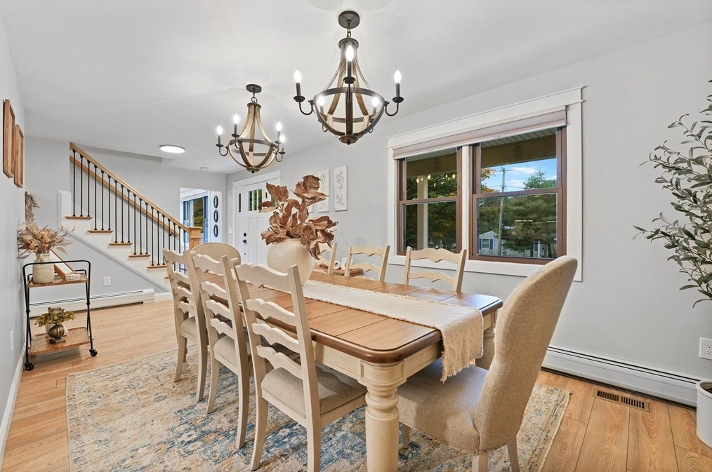 1 Sharon Ave, Dartmouth MA 02747-2334 exterior