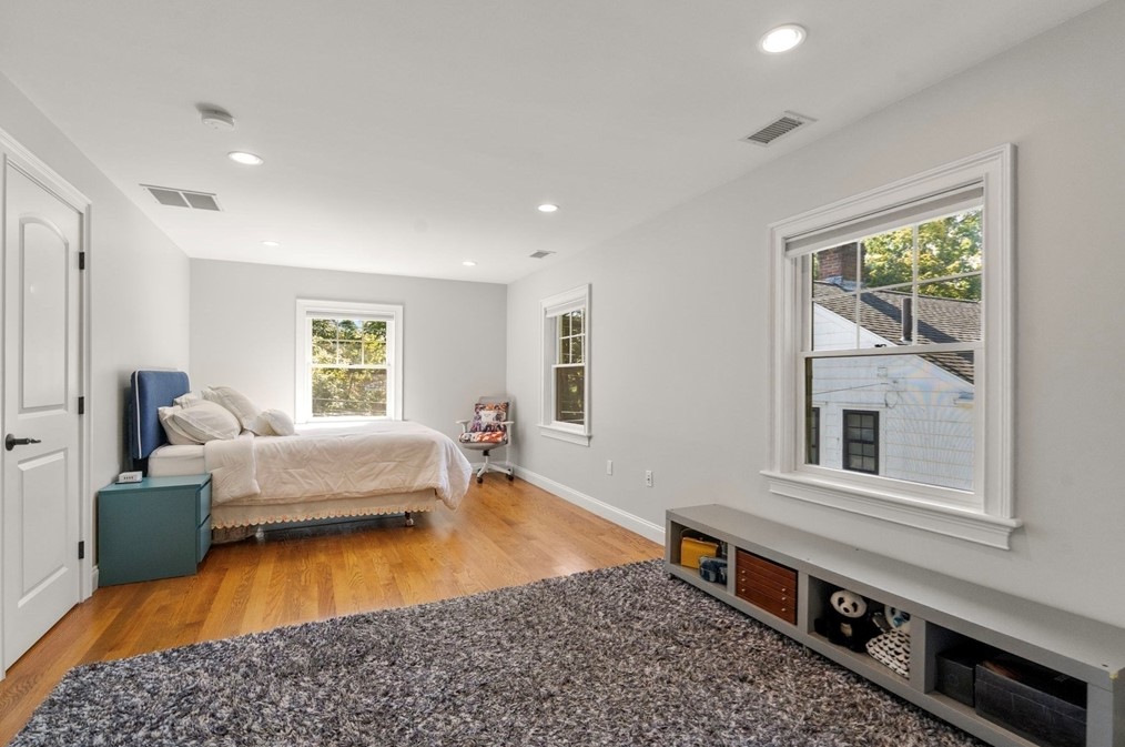 149 Jackson St, Newton MA 02459-2511 exterior