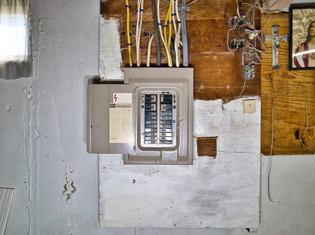 99 Alpha St, Dartmouth MA 02747-4005 exterior