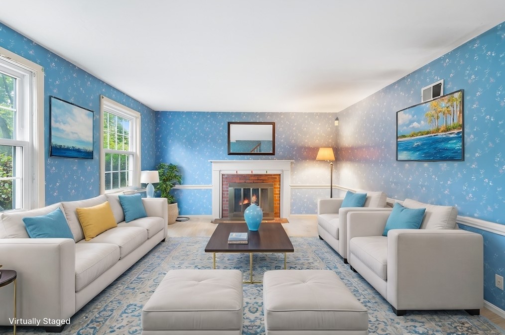 451 Pleasant St, Raynham, MA 02767 exterior