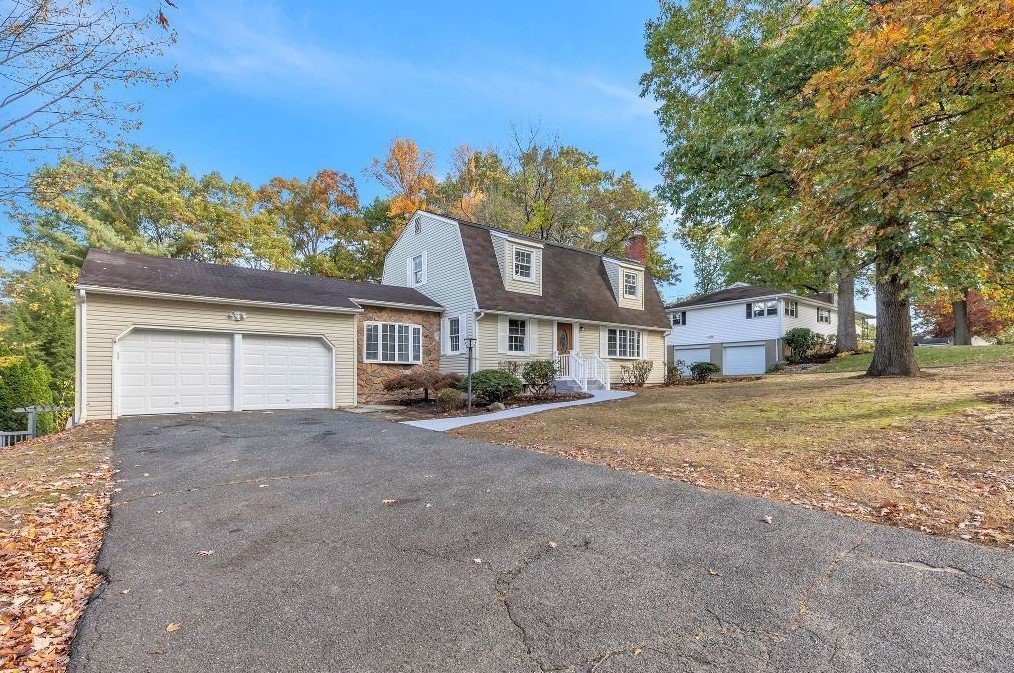 281 Newton Rd, Springfield, MA 01118