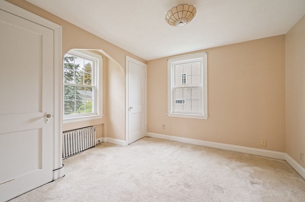 203 Renfrew St, Arlington MA 02476-7349 exterior