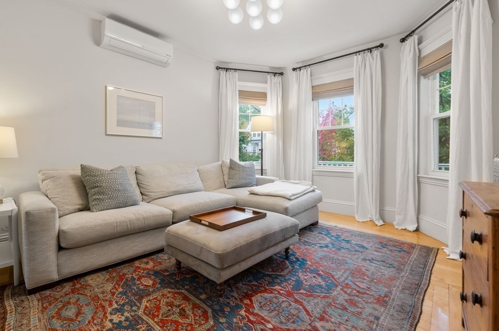 81 Cleveland St, Arlington, MA 02474 exterior