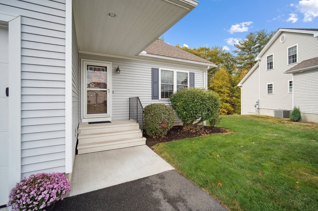 111 Daniel Shays Hwy, Belchertown, MA 01007 exterior