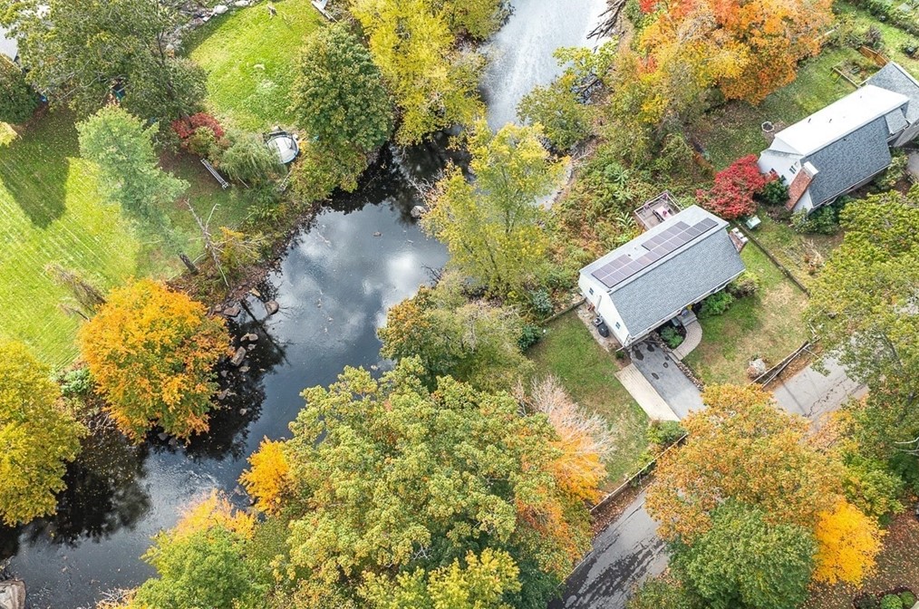 40 Summer Hill Rd, Maynard, MA 01754