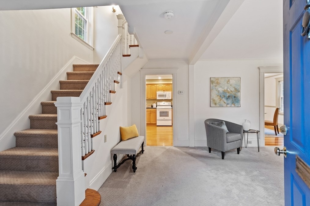 149 Rhinecliff St, Arlington MA 02476-7333 exterior