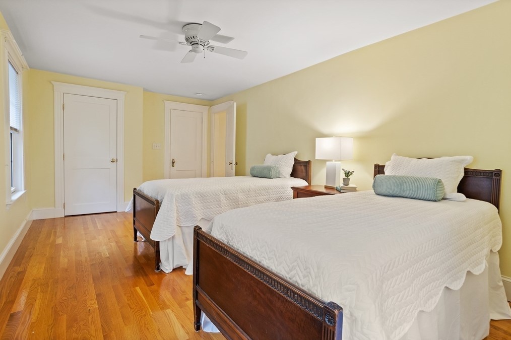 149 Rhinecliff St, Arlington MA 02476-7333 exterior