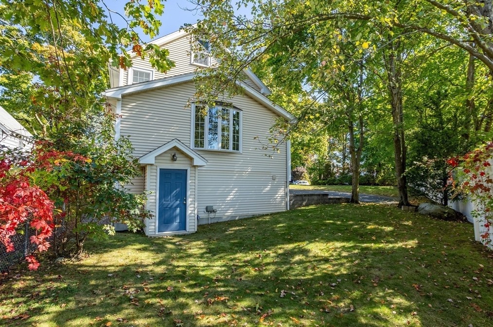 149 Rhinecliff St, Arlington MA 02476-7333 exterior