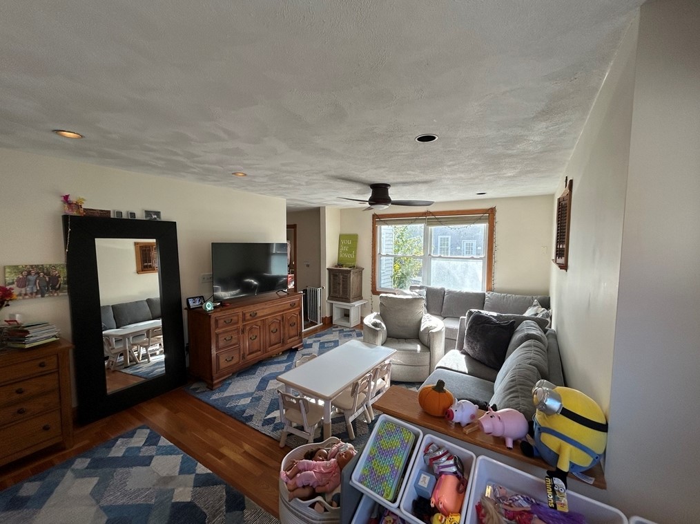 41 Hull St #1, Belmont, MA 02478