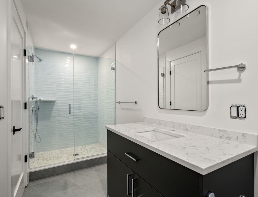 24 Newtonville Ave, Newton MA 02458-1828 exterior