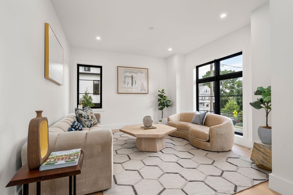 24 Newtonville Ave, Newton MA 02458-1828 exterior