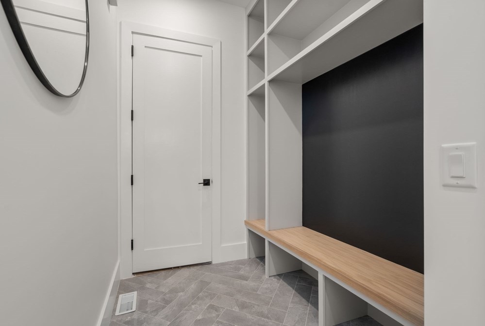 24 Newtonville Ave, Newton MA 02458-1828 exterior