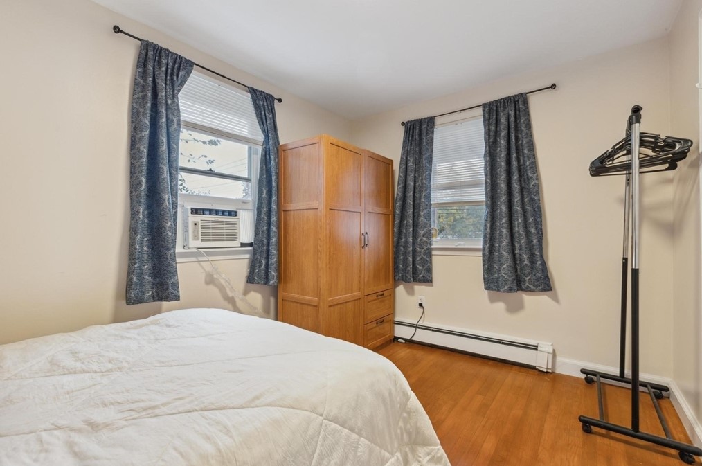 259 Cambridge St, Burlington MA 01803-2541 exterior