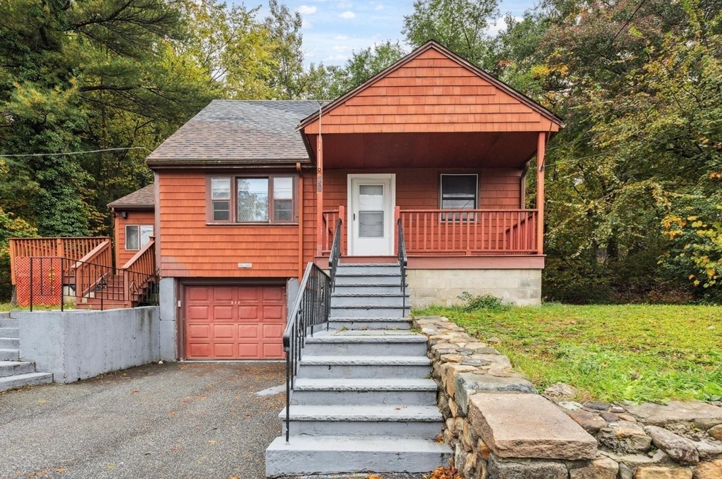 259 Cambridge St, Burlington MA 01803-2541 exterior