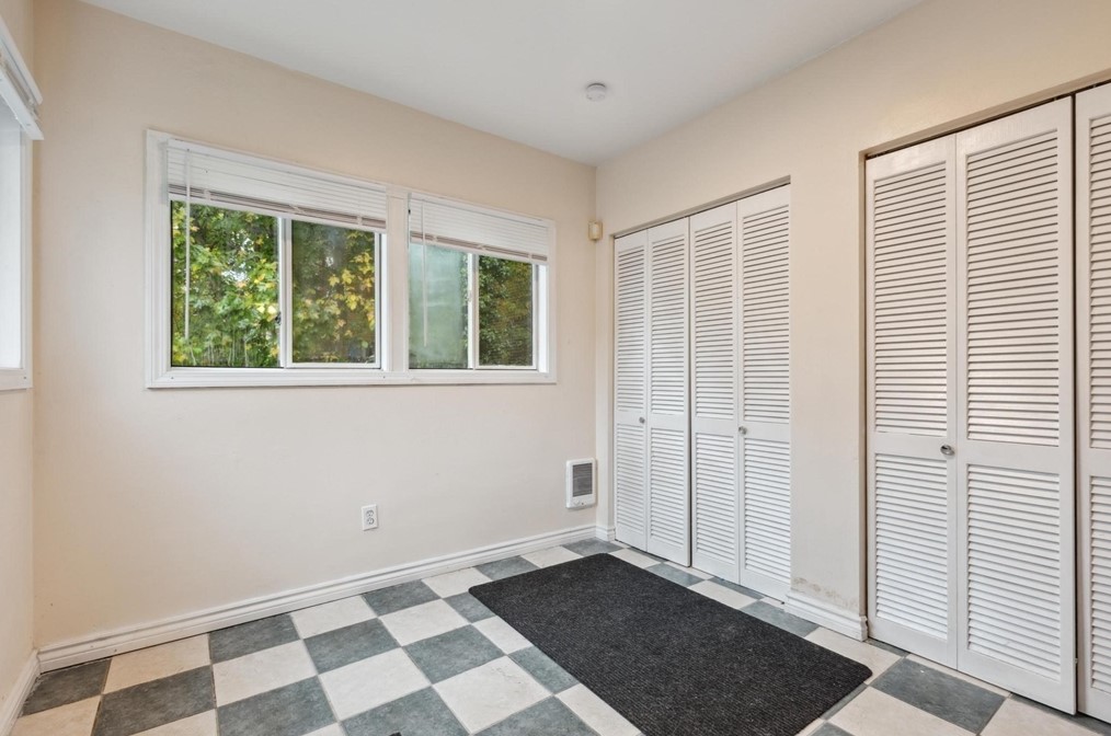 259 Cambridge St, Burlington MA 01803-2541 exterior