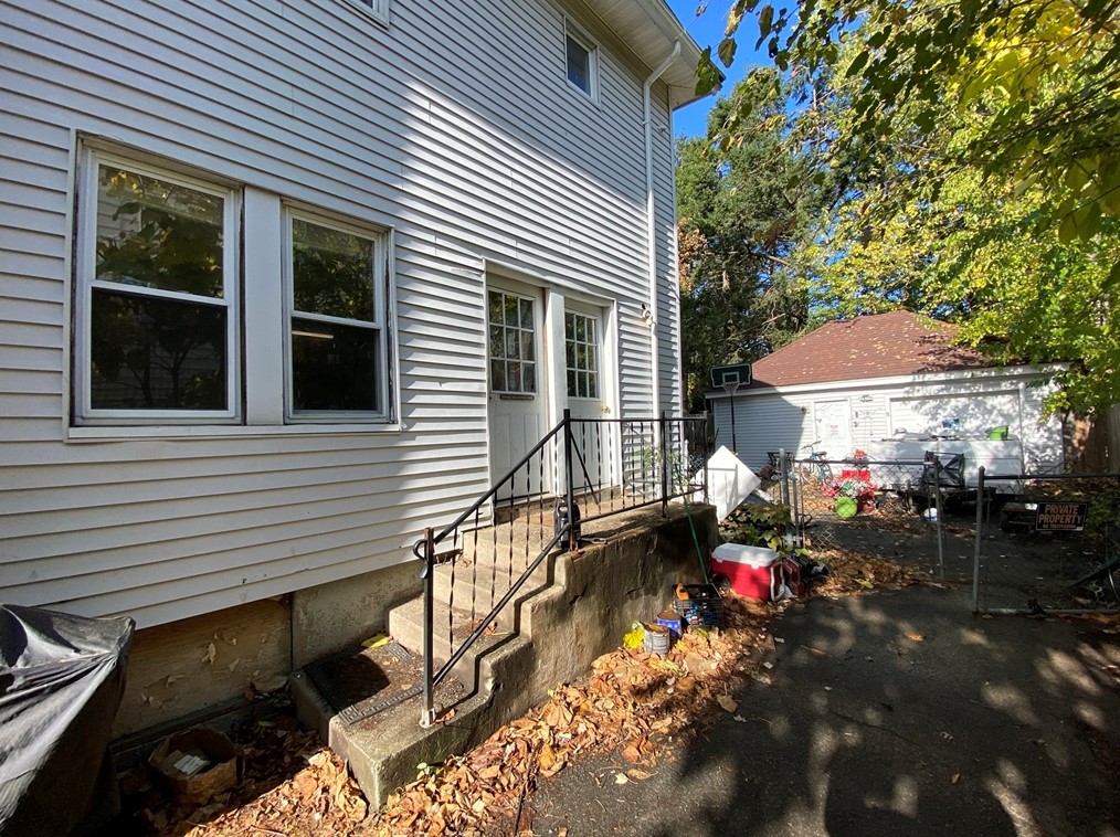 137-139 Commonwealth Ave, Springfield, MA 01108