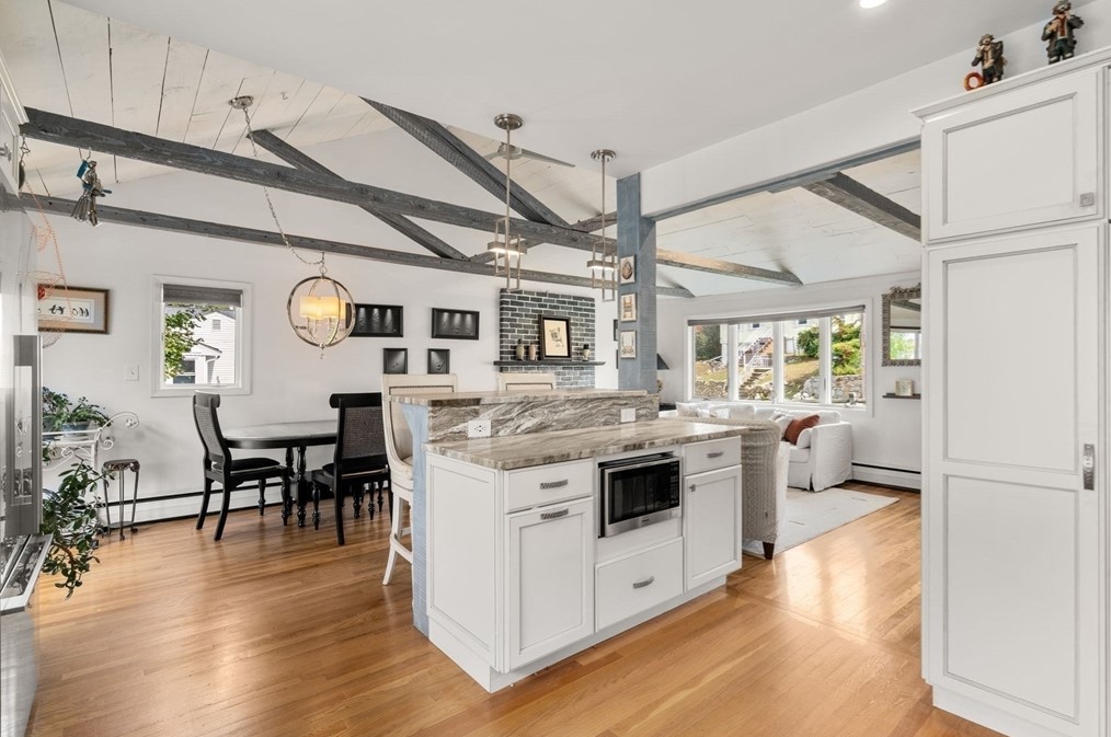 831 Squantum St, Quincy MA 02171-1251 exterior