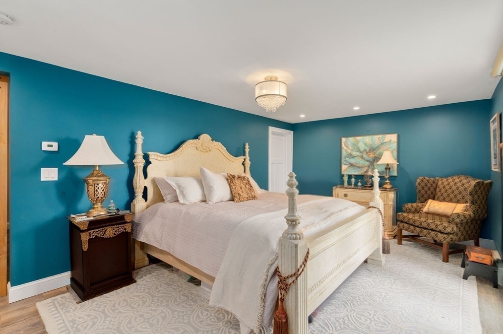 831 Squantum St, Quincy MA 02171-1251 exterior