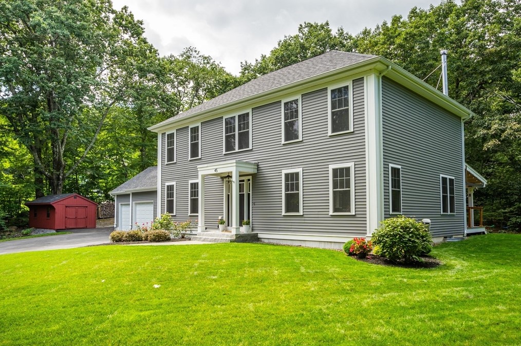 45 Howard St, Paxton, MA 01612 exterior