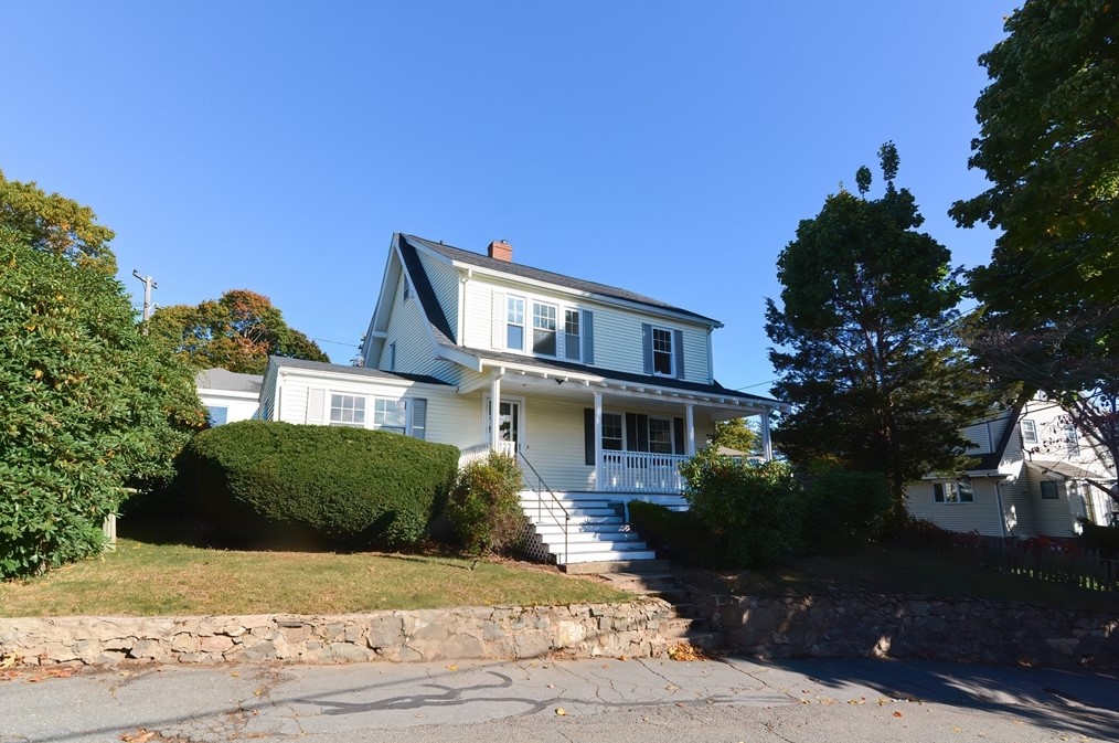 9 Phillips Cir, Swampscott, MA 01907-2332