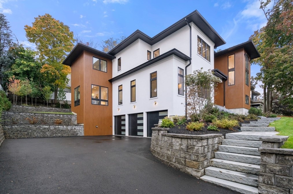 32 Newtonville Ave, Newton, MA 02458