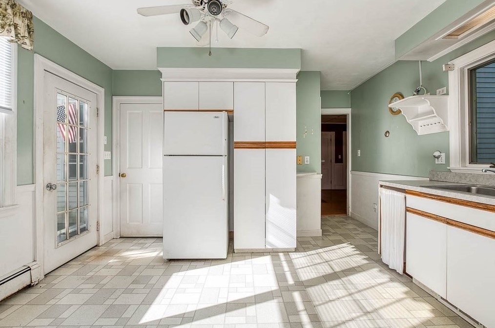 118 Mt Vernon St, Dedham MA 02026-3102 exterior