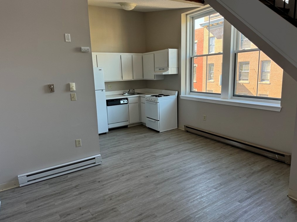 92 Gorham St, Lowell MA 01852-2524 exterior