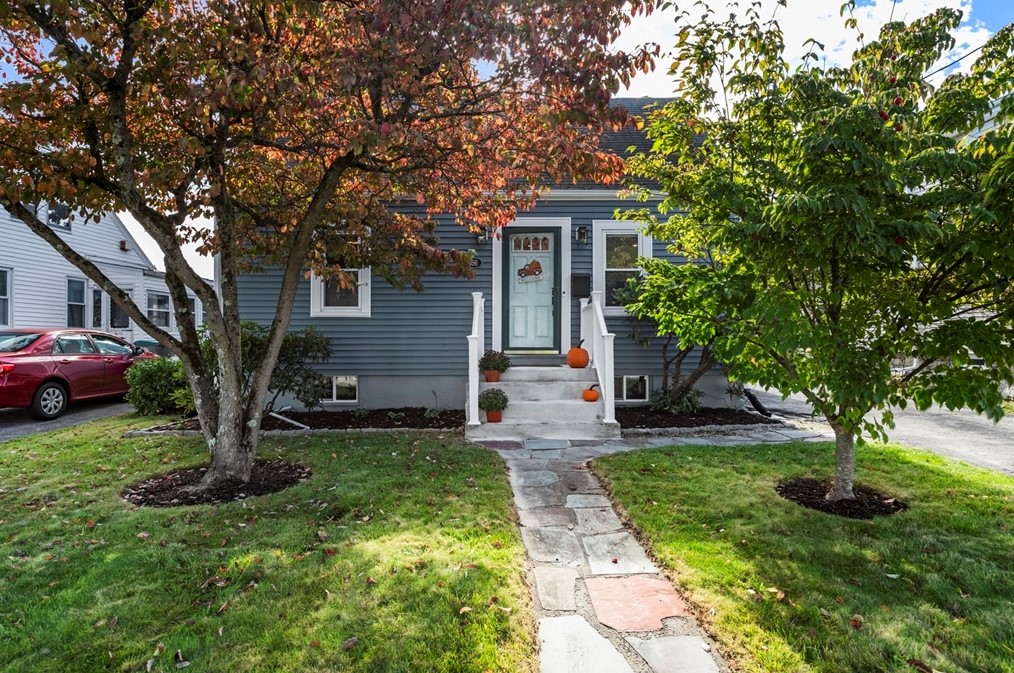 366 Cedar St, Dedham, MA 02026