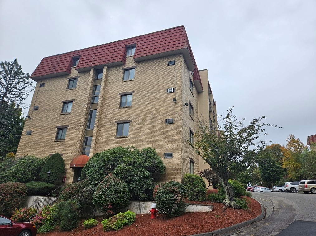 157 Franklin St #d1, Stoneham, MA 02180