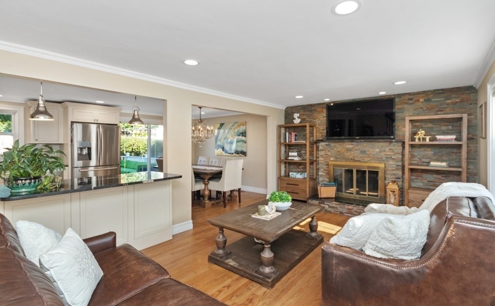 43 Stedman St, Quincy MA 02169-1222 exterior