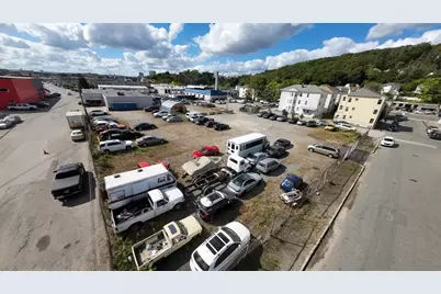 9 Casco St, Worcester, MA 01604 - Photo 12